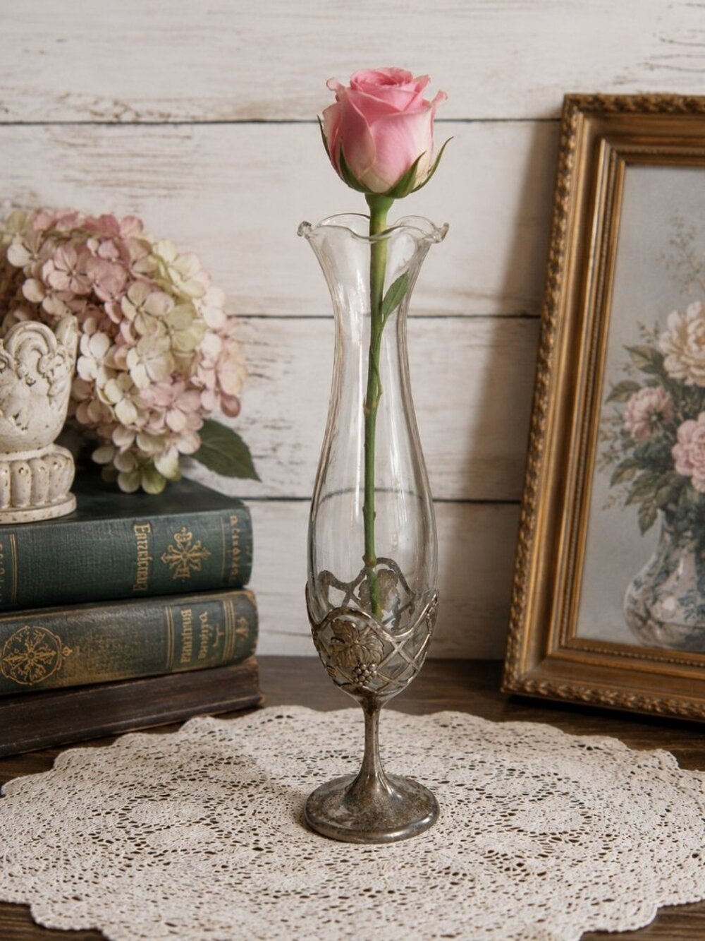 Vintage Made in Japan Silver Tone Grape Vine Glass Bud Vase 7.25 Inch - Picture 5 of 5